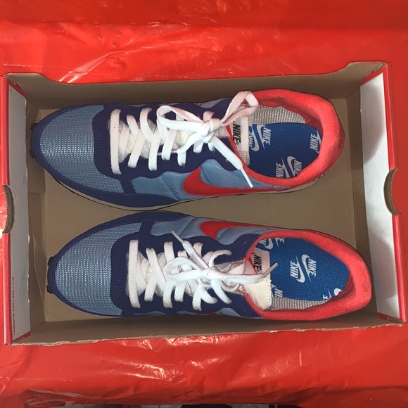 Nike Other - Men's Shoe
Nike Challenger OG Size 11.5